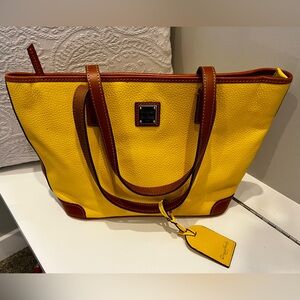 NWOT Dooney & Bourke Charleston Shopper